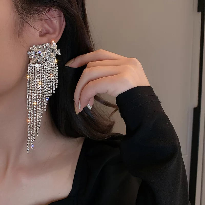 Noril Cocktal Dangle Earrings