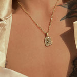 Load image into Gallery viewer, Astra Twisted Pendant &amp; Chain Necklace
