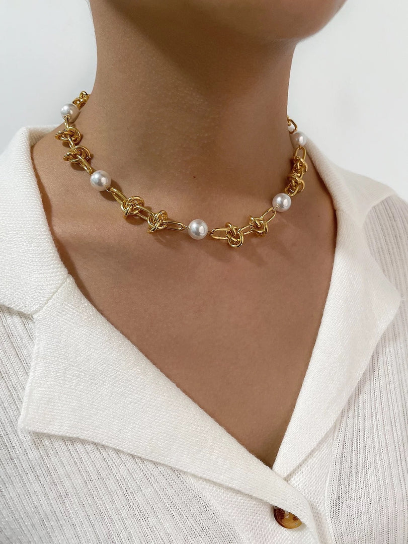 Linked Pearl Chain Necklace