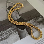 Load image into Gallery viewer, Delta Twisted Chain Necklace
